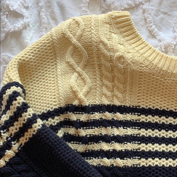 Cozy knit sweater - Picture 2 of 2